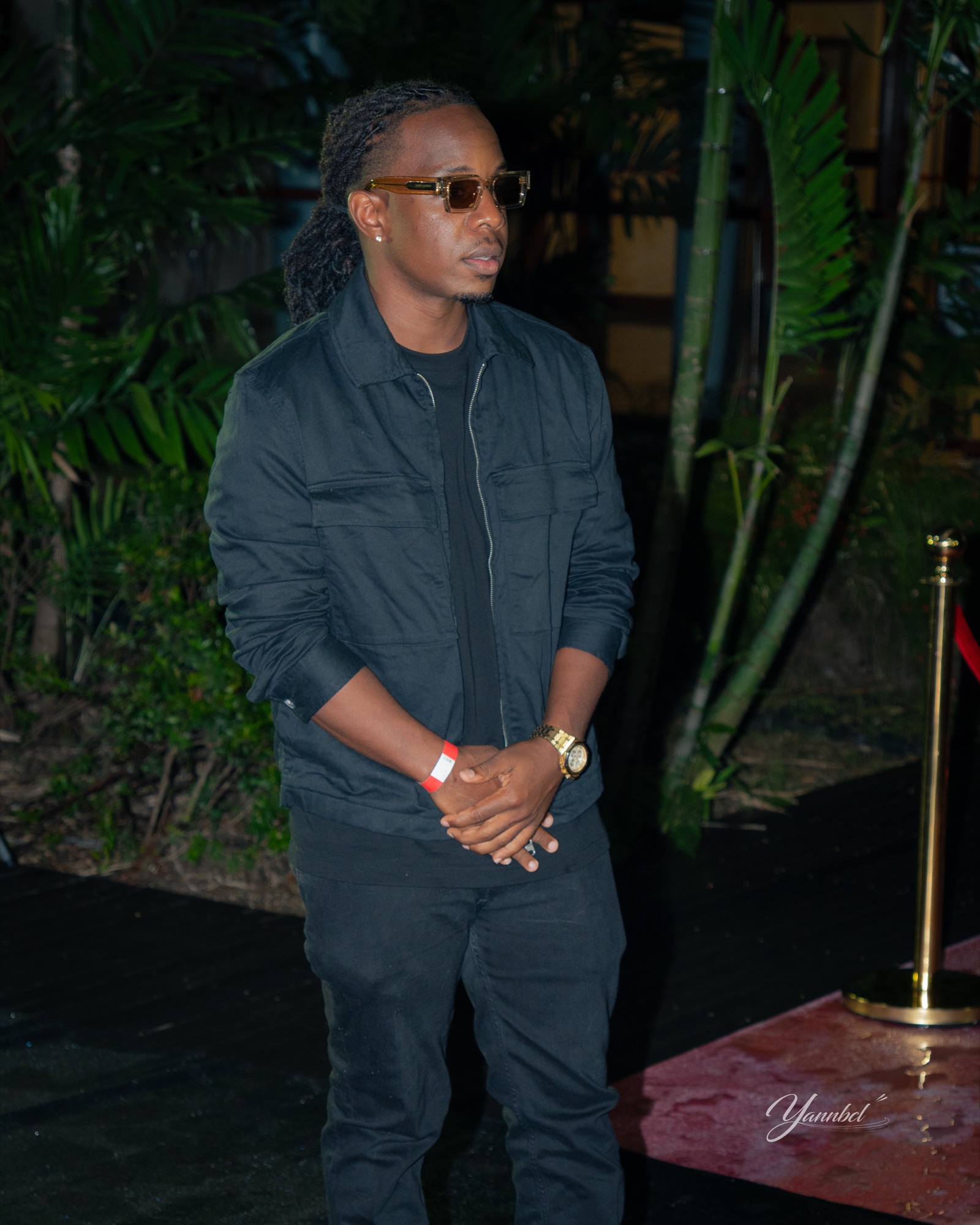 Invité du Mad Dance Gala sur le tapis rouge — photographie 8