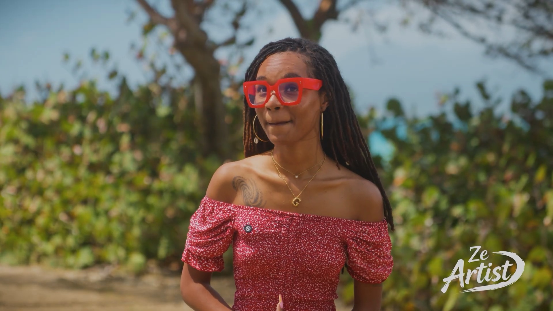 Gihane, invitée du premier numéro de Ze Artiste sur BLOK